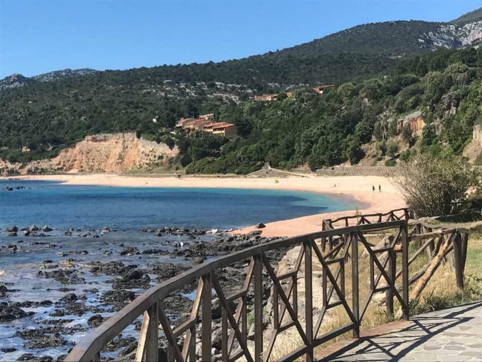 Ferienwohnung Casa Luisa Cala Gonone Exterior foto